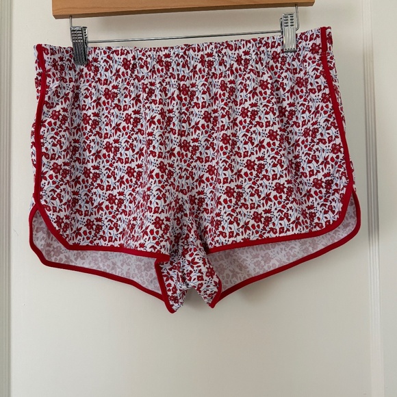 Lake Pajamas Racerback Tank Top and Shorts Set Size Med in Red Floral Print - Picture 5 of 7